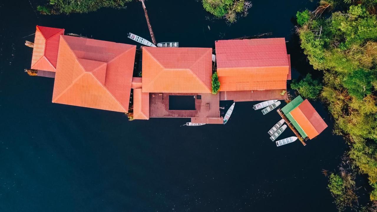 Amazon Arowana Lodge Careiro Eksteriør billede